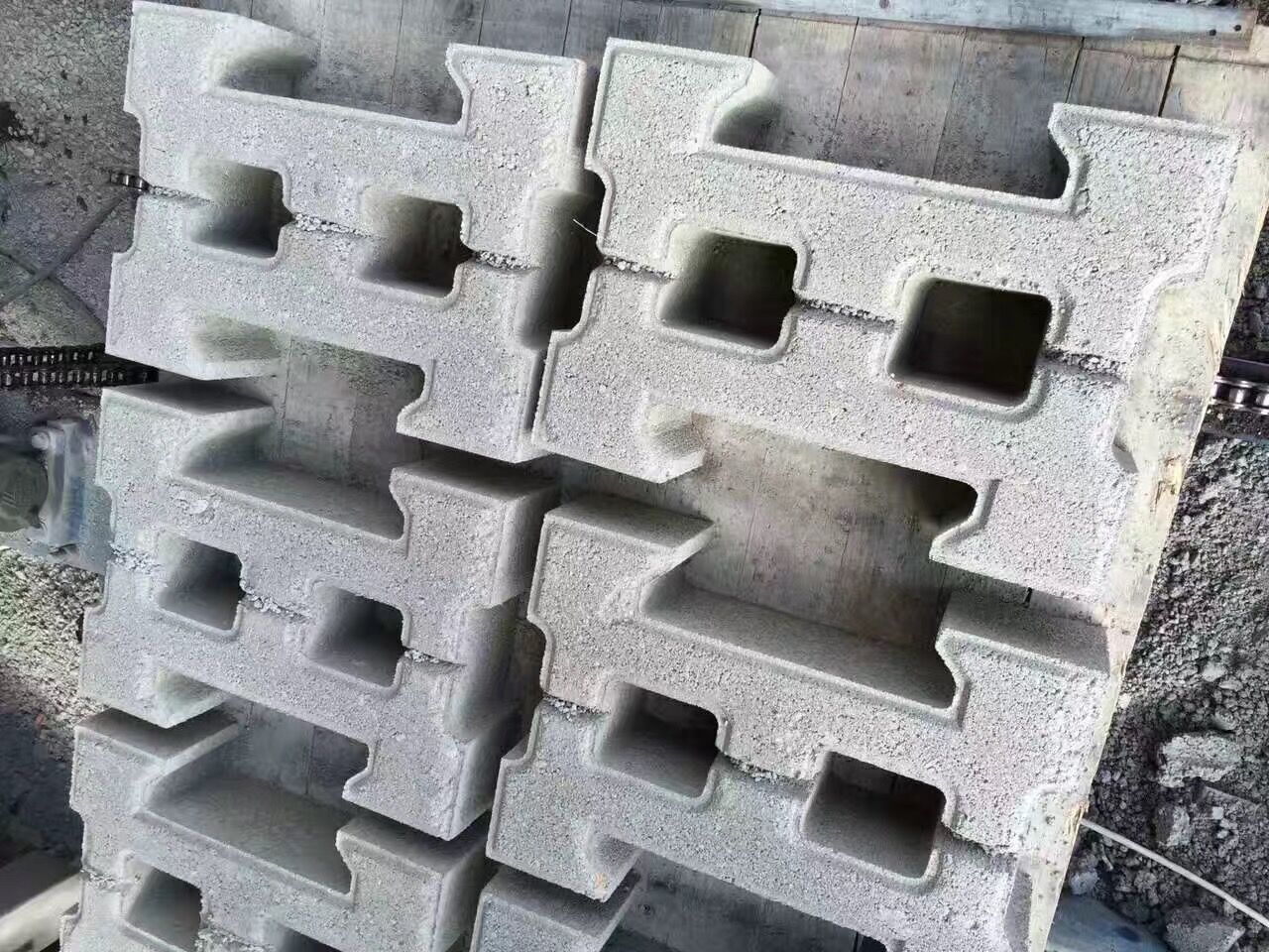 Kilitli Blok Makinesi: Beton Makineleri için Devrimci Çözüm