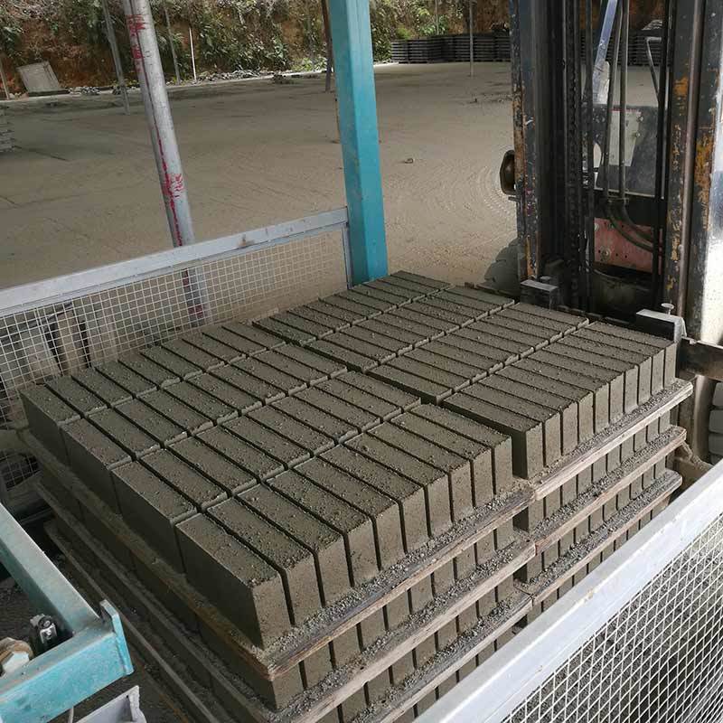 Parke Taşı Yapma Makinesi: İmalat Endüstrisinde Beton Makinelerinde Devrim Yaratıyor