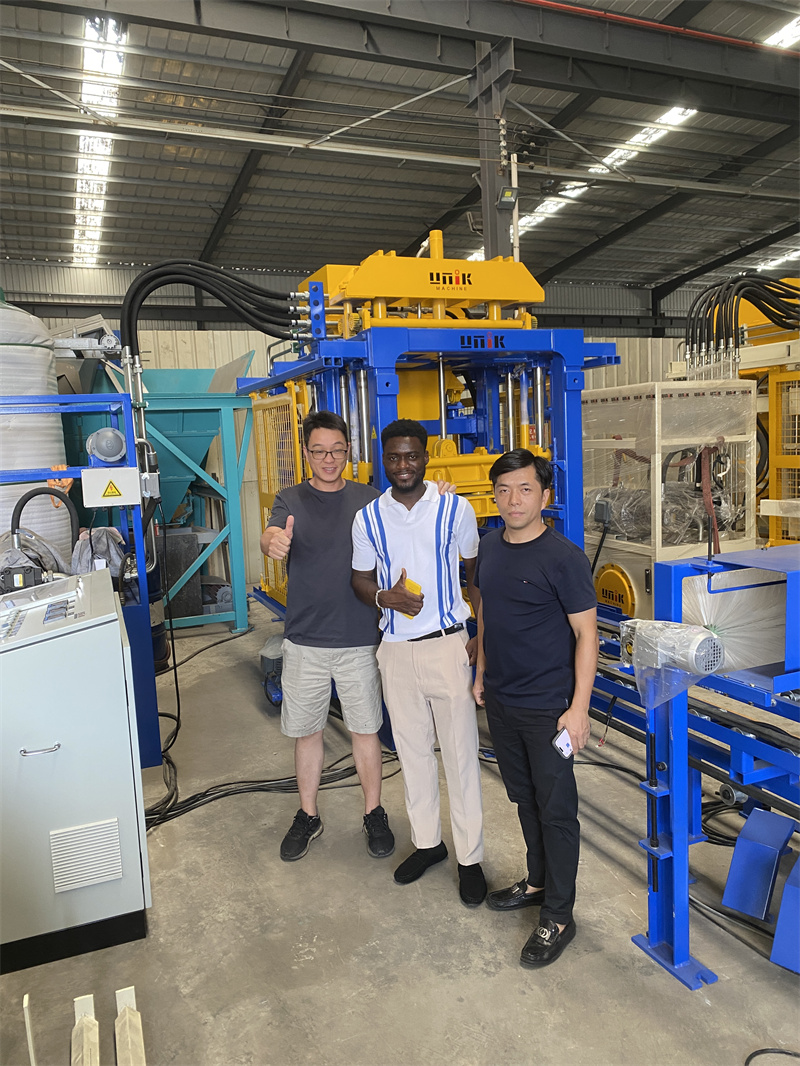 Gana'dan Heyecan Verici Ziyaret: Beton Blok Makinesi Turu ve Satın Alma Niyeti