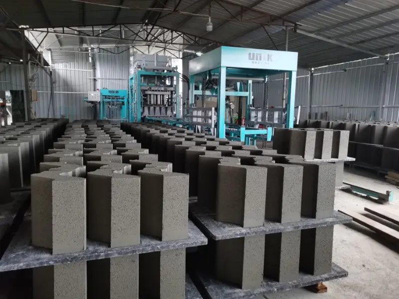 Yüksek Kaliteli Bir Blok Makinesine Yatırım Yapmak: İşletmeniz İçin Oyunun Kurallarını Değiştirecek Bir Şey